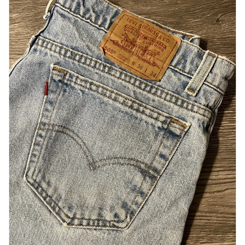 Vintage Levi's 505 Red Tab Regular Fit Straight Leg Blue Jeans Size 36x34, USA